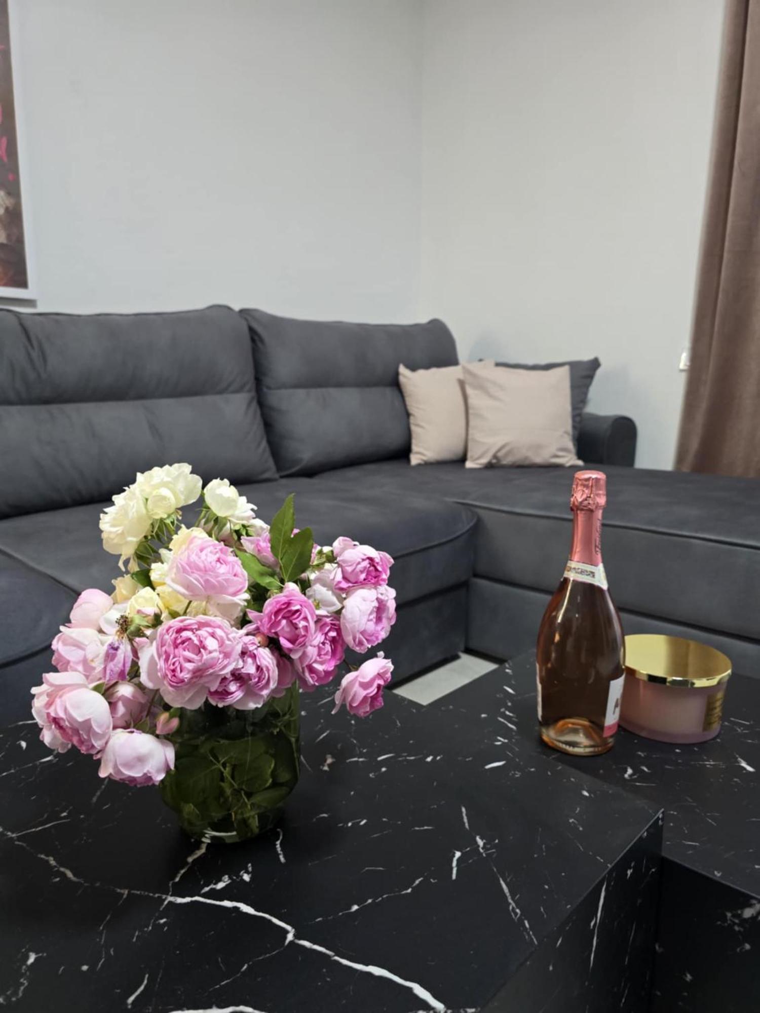 Apartment Panorama - Amazing Sea View, Newly Renovated Dugi Rat Esterno foto